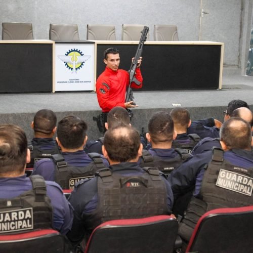Parnamirim investe na segurança pública e capacita agentes para uso de armas longas