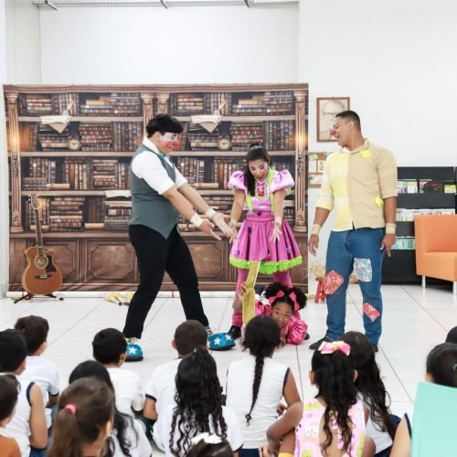 Programação do mês das crianças inicia com espetáculo cultural na Biblioteca municipal