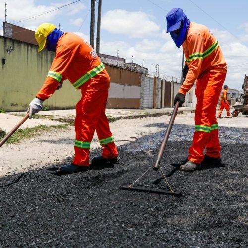 Parnamirim: serviço de manutenção viária contemplou ruas de Nova Esperança e Pium