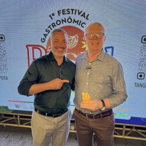 Deputado Ubaldo é homenageado no 1º Festival do Pastel de Tangará