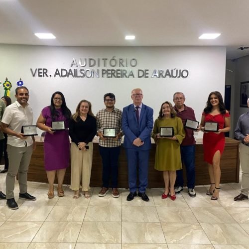 Deputado Ubaldo Fernandes homenageia os 38 anos da Rádio Sertaneja FM em sessão solene na Câmara de Currais Novos