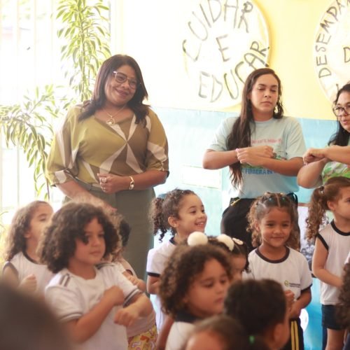 Prefeitura entrega mais de 260 itens e revitalização no CMEI Jaci de Castro