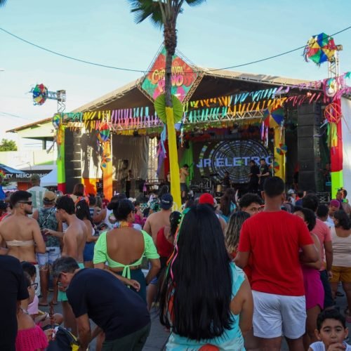 Tradição: Bloco das Virgens garante animação no Carnaval do Povo