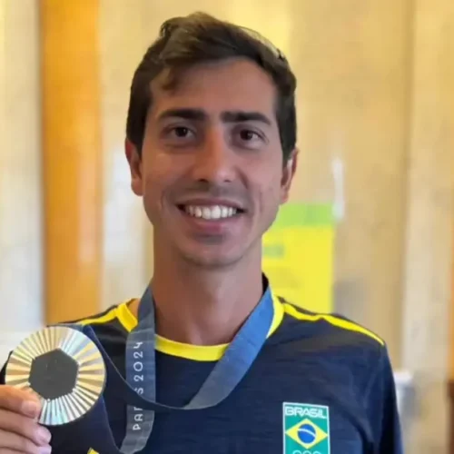 Caio Bonfim ganha prata em etapa mundial da marcha atlética na China