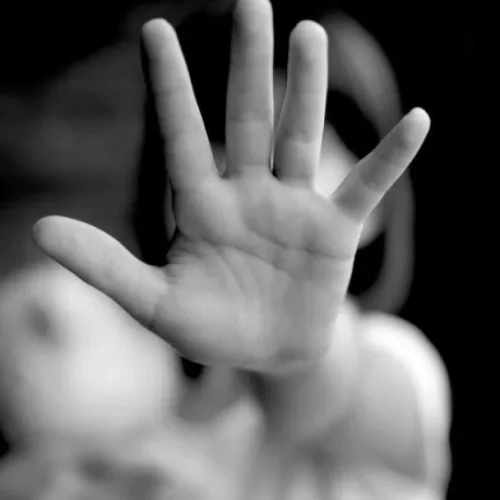 Polícia resgata quatro crianças em situação de abandono em uma casa na Zona Norte de Natal