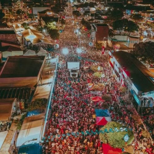 Pingo da Mei Dia reúne 250 mil pessoas na abertura do Mossoró Cidade Junina 2025