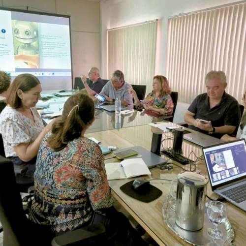 Curso de capacitação ensina tecnologia a aposentados do Tribunal de Justiça