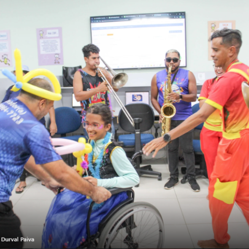 Casa Durval Paiva promove Carnaval especial para crianças em tratamento