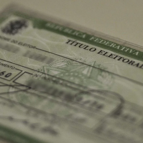 Prazo para tirar ou regularizar título de eleitor vai até 6 de maio