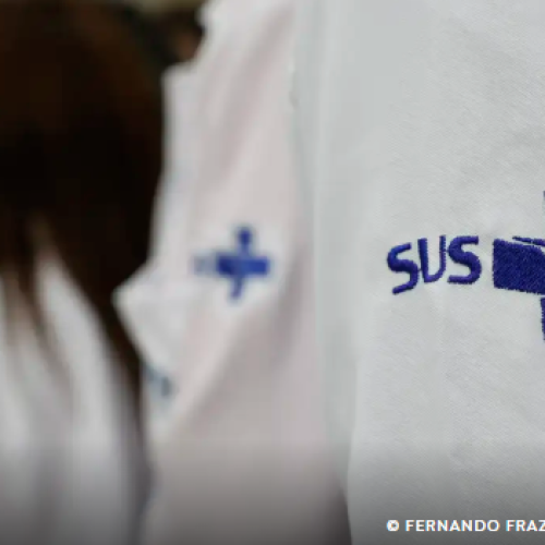 Março Azul: exames para rastrear câncer de intestino triplicam no SUS