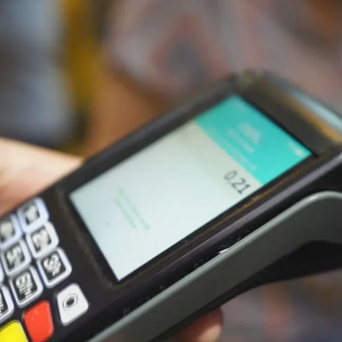 Justiça: Cliente de loja deve ser indenizada em R$ 4 mil após ter nome negativado por engano no RN