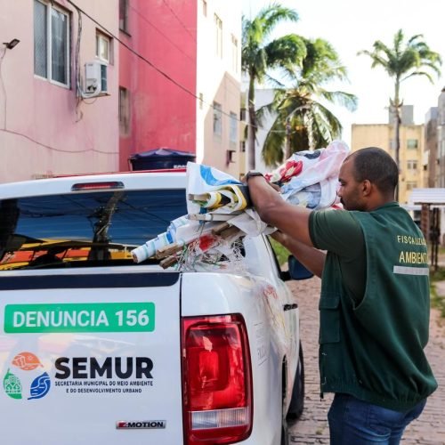 Semur realiza operação de combate a propanda irregular no Centro e em Nova Parnamirim