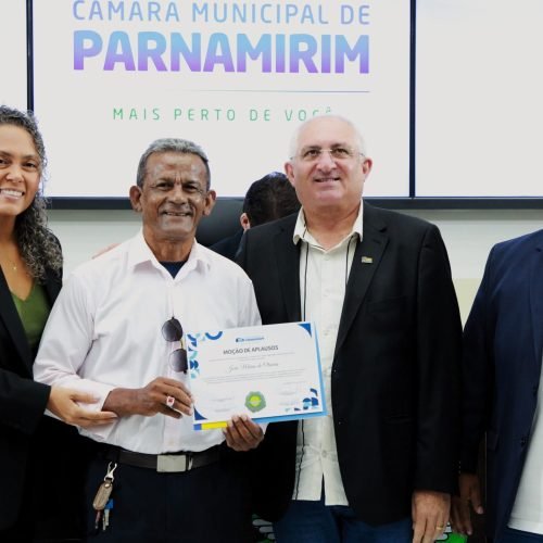 Câmara de Parnamirim concede Moção de Aplausos a presidente de conselho comunitário