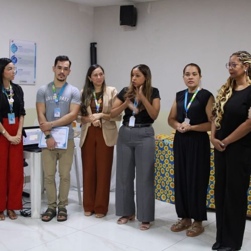 Escola do Legislativo faz encerramento do curso de Libras