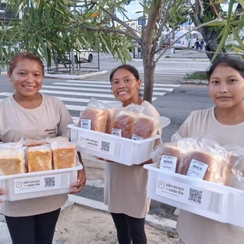 “Pão Nosso” transforma vidas em semáforos de Natal