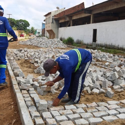Parnamirim avança com obras de pavimentação em Cajupiranga