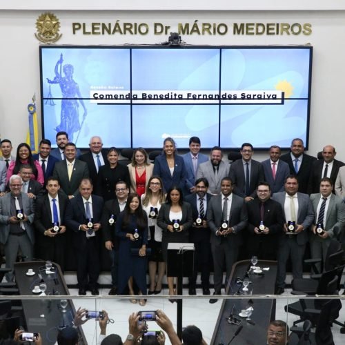 🏅Nesta segunda-feira (18), a Câmara Municipal de Parnamirim realizou uma Sessão Solene para entrega da Comenda Benedita Fernandes Saraiva.