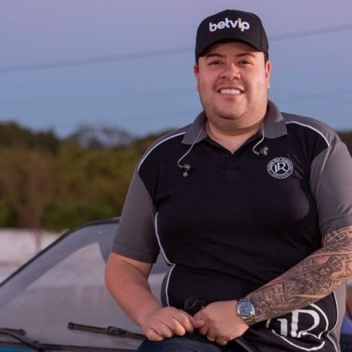 ACIDENTE Avião com Rey Vaqueiro sai da pista e pega fogo durante pouso em Parelhas; Veja vídeo